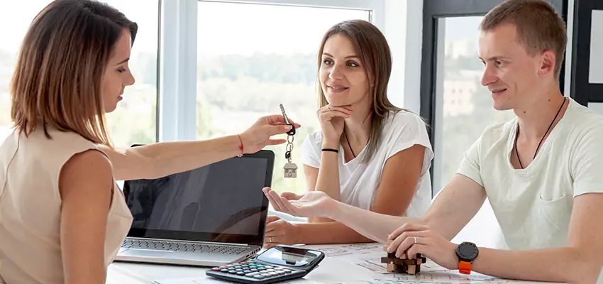 Situations Where Selling Your Apartment is Most Practical in Ronkonkoma, NY