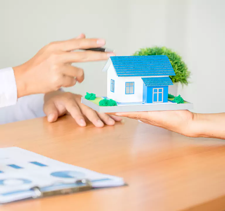 Why Choose Us to Sell a House with a Reverse Mortgage in Ronkonkoma, NY?